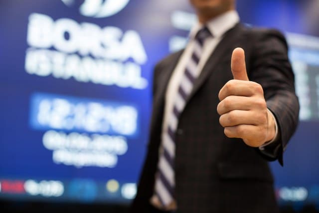 Borsa, güne yüzde 1,61'lik yükselişle rekor seviyede başladı.
