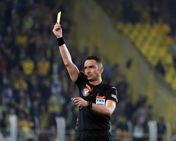 FIFA kokartlı Türk hakem Abdulkadir Bitigen, yarın Lüksemburg'un Swift Hesper ile Slovakya'nın Slovan Bratislava takımları arasında UEFA Şampiyonlar Ligi birinci eleme turu ikinci müsabakasını yönetecek.