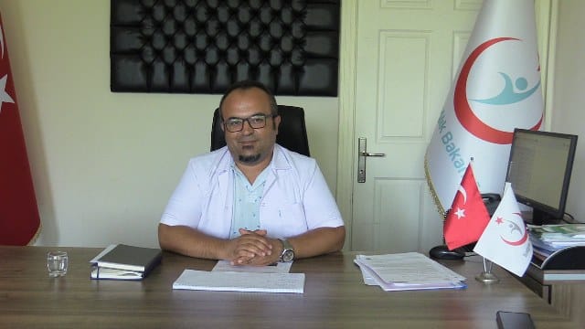 Balıkesir’in Bandırma ilçesinde Bandırma İlçe Sağlık Müdürlüğü, son günlerde artış gösteren hava sıcaklıklarına karşı vatandaşlara uyarılarda bulundu.