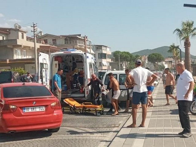 Balıkesir'in Burhaniye ilçesinde 18 yaşındaki genç boğulma tehlikesi geçirdi. Gencin tedavi gördüğü ve bilincinin açık olduğu öğrenildi.