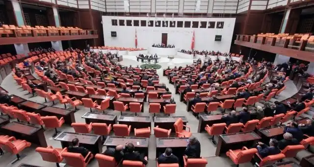 Ek bütçe teklifi, Türkiye Büyük Millet Meclisi Plan ve Bütçe Komisyonunda kabul edildi.