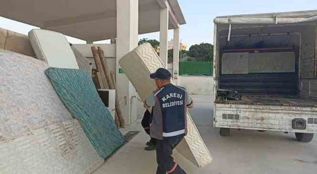 Karesi Belediyesi, Katı Atık Getirme Merkeziyle "sıfır atık" konusunda örnek oluyor.