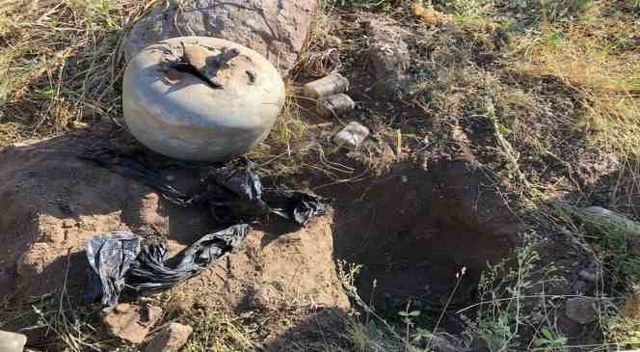 Bingöl’de bölücü terör örgütü PKK tarafından kırsal alanlara yerleştirilen 55 kilo el yapımı patlayıcı (EYP) imha edildi.