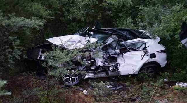 Kastamonu’da tatil için yola çıkan ailenin bulunduğu cip ile kamyonun çarpışması neticesinde ölen anne ve babanın üç çocuğu da yaralanmıştı. En küçükleri 1 yaşındaki bebek de hayatını kaybetti.