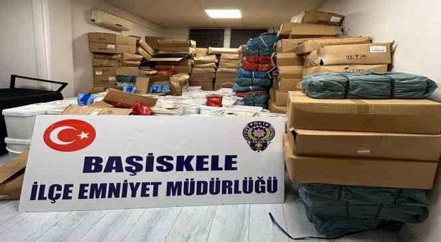 Kocaeli’nin Başiskele ilçesinde polis ekipleri tarafından düzenlenen depo baskınında 5 bin 709 kilogram gümrük kaçağı nargile tütünü ile 124 bin 500 ambalaj ele geçirildi. Olaya ilişkin 2 kişi gözaltına alındı.