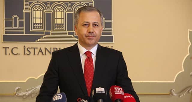 İçişleri Bakanı Ali Yerlikaya, göçmen kaçakçılığını organize eden suç örgütlerine yapılan operasyonlarda 280 kişinin yakalandığını, 168’inin de tutuklandığını açıkladı.