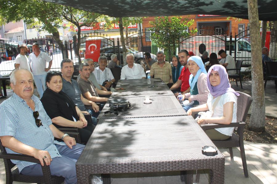 Susurluk Belediye Başkanı Nurettin Güney, ata tohumu buğdaylardan öğütülen ve doğal unla yapılan ekmeklerin tanıtımını gerçekleştirdiği toplantıda, sağlıklı beslenmenin önemine vurgu yaptı.
