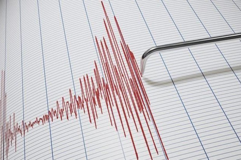 Kütahya’nın Gediz ilçesinde 21.42 sularında 4 büyüklüğünde bir deprem meydana geldi.
