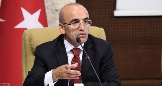 Hazine ve Maliye Bakanı Mehmet Şimşek, kayıt dışılıkla mücadelenin arttığını belirterek, “Denetimlerde yapay zekayı devreye alıyoruz” ifadelerini kullandı. orta vadeli program