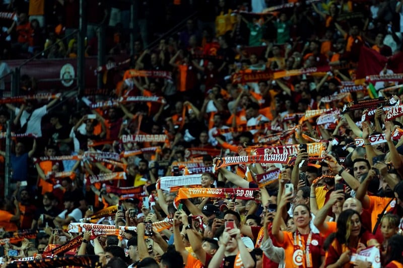 Galatasaray ile Olimpija Ljubljana arasında Rams Park’ta oynanan karşılaşmayı 39 bin 623 taraftar izledi.