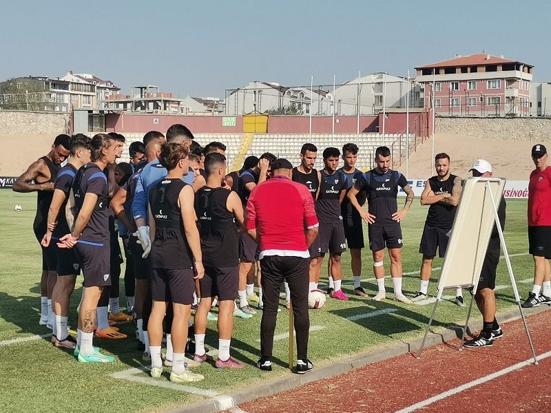 Bandırmaspor, Trendyol 1. Lig'in 2. haftasında karşılaşacağı Boluspor maçı hazırlıklarına devam etti.
