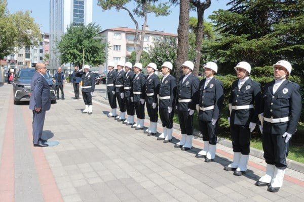 Cumhurbaşkanı Recep Tayyip Erdoğan tarafından onaylanan ve Resmi Gazete'de yayımlanan Valiler Kararnamesi kapsamında Balıkesir'e atanan Vali İsmail Ustaoğlu, düzenlenen özel bir törenle resmi görevine başladı.