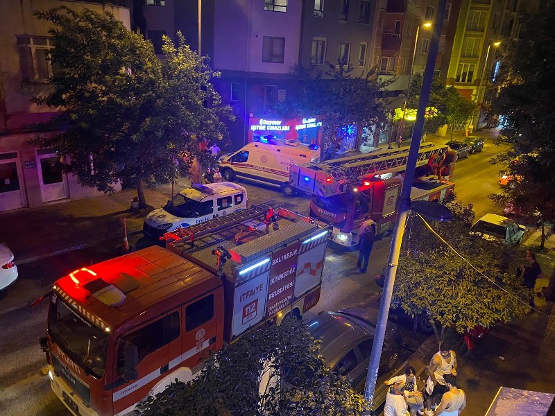 Balıkesir’in Bandırma ilçesinde ocakta bırakılan tencere neredeyse felakete neden oluyordu.