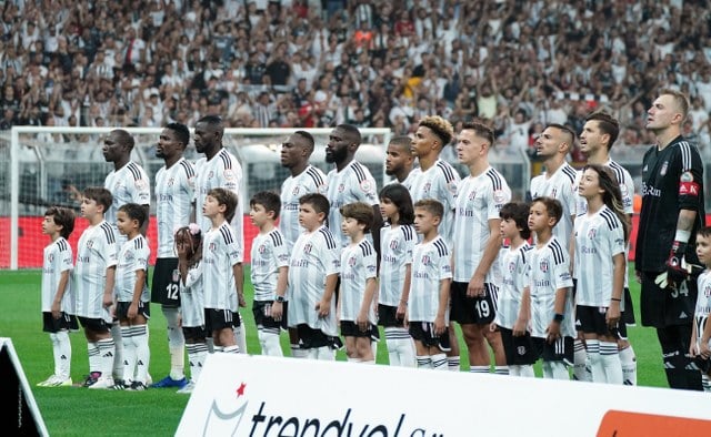 Beşiktaş, UEFA Avrupa Konferans Ligi play-off turunda Ukrayna temsilcisi Dinamo Kiev ile karşılaşacak. Maçların kadroları UEFA'ya bildirildi.