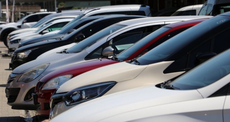 Yılın ilk 7 aylık döneminde toplam otomotiv üretimi bir önceki yılın aynı dönemine göre yüzde 18 artarak 870 bin 600 adede ulaştı. Otomobil üretimi ise yüzde 27 artarak 550 bin 615 adet olarak kaydedildi.