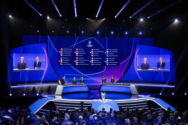 UEFA Şampiyonlar Ligi kura çekimi gerçekleşti, A grubuna düşen Galatasaray'ın rakipleri; Bayern Münih, Manchester City ve FC Kopenhag oldu.