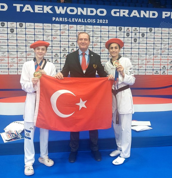 Paris 2024 Olimpiyat Oyunları’na kota puanı veren Taekwondo Grand Prix’inin ilk gününü milli sporcular 1 altın ve 1 bronz madalyayla bitirdi.