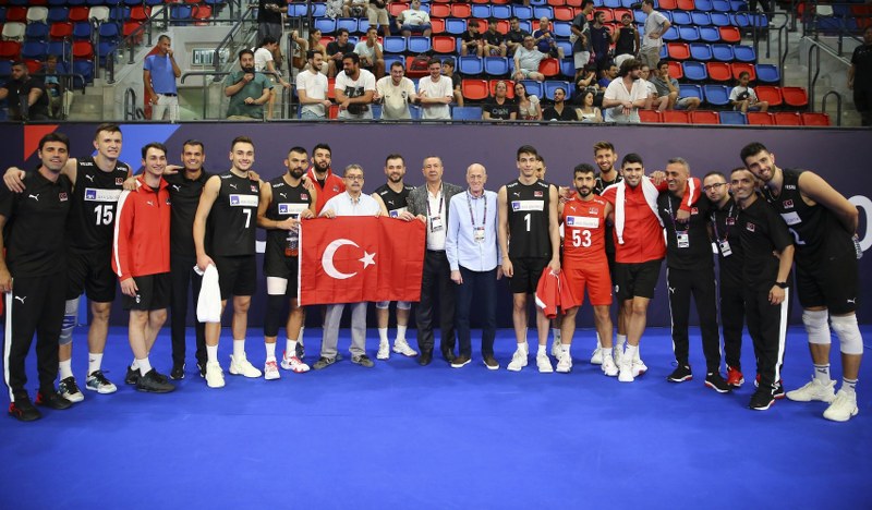 A Milli Erkek Voleybol Takımı, 2023 CEV Avrupa Voleybol Şampiyonası D Grubu’ndaki üçüncü maçında Yunanistan’ı 3-1 mağlup etti.