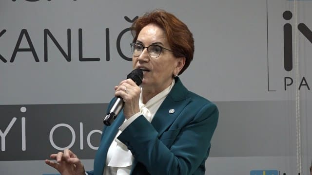 İYİ Parti Genel Başkanı Meral Akşener, "Bu seçimlere her bir yerde tek başımıza girecek gibi hazırlanacağız" diyerek seçim hazırlıklarından bahsederken, "FETÖ'cü olmadığı tescilli tek genel başkan benim” ifadelerini de kullandı.