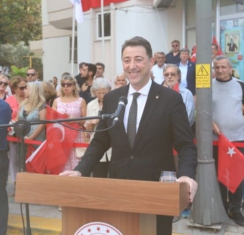 Balıkesir’in Bandırma ilçesinde Bandırma’nın kurtuluşunun 101’inci yılı törenlerle kutlandı.