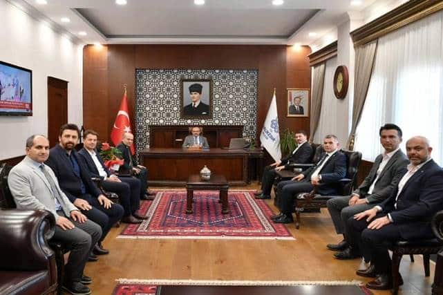 ETO HEYETİ, BALIKESİR VALİSİ İSMAİL USTAOĞLU'NU ZİYARET ETTİ