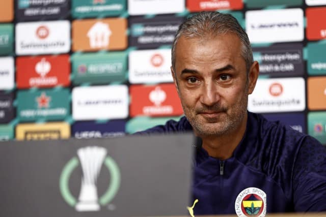 Fenerbahçe Teknik Direktörü İsmail Kartal, Nordsjaelland maçı öncesi yaptığı açıklamada, Nordsjaelland karşılaşmasına en iyi şekilde hazırlandıklarını ifade ederek, "En iyi oynayabilecek oyuncularla sahaya çıkacağız" dedi.