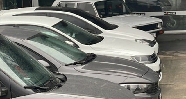 Zorunlu trafik sigortasında teklif alamayanların azami prim tutarlarının SEDDK tarafından belirlenmesine yönelik karar Resmi Gazete’de yayımlandı.