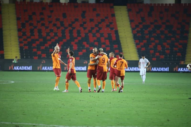 Galatasaray, Trendyol Süper Lig’in 4. haftasında deplasmanda karşılaştığı Gaziantep FK'yı 3-0 mağlup ederek adeta kükredi.