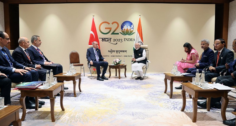 Cumhurbaşkanı Recep Tayyip Erdoğan, G20 Zirvesi kapsamında Hindistan Başbakanı Narendra Modi ile bir araya geldi.
