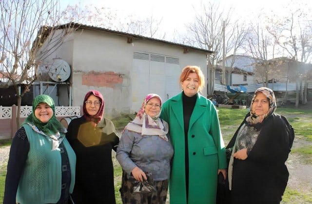 AK Parti Bandırma Belediye Başkan Aday Adayı Oya Yücel, çalışmalarına aralıksız devam ediyor. Aday adaylığı sürecinde toplumun her kesimi ile birebir görüşmeye hedefleyen ve bu yönde çalışmalarını sürdüren Yücel, bu kapsamda geçtiğimiz günlerde genel kurul toplantısını gerçekleştiren Bandırma Kuzey Kafkasya Kültür Derneğini ziyaret etti.