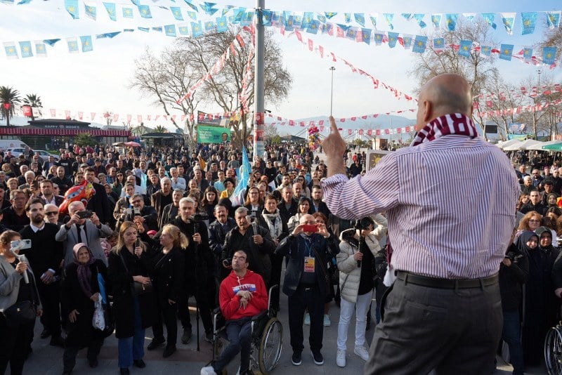 İYİ Parti Balıkesir Milletvekili ve Balıkesir Büyükşehir Belediye Başkan Adayı Op. Dr. Turhan Çömez, Gönen