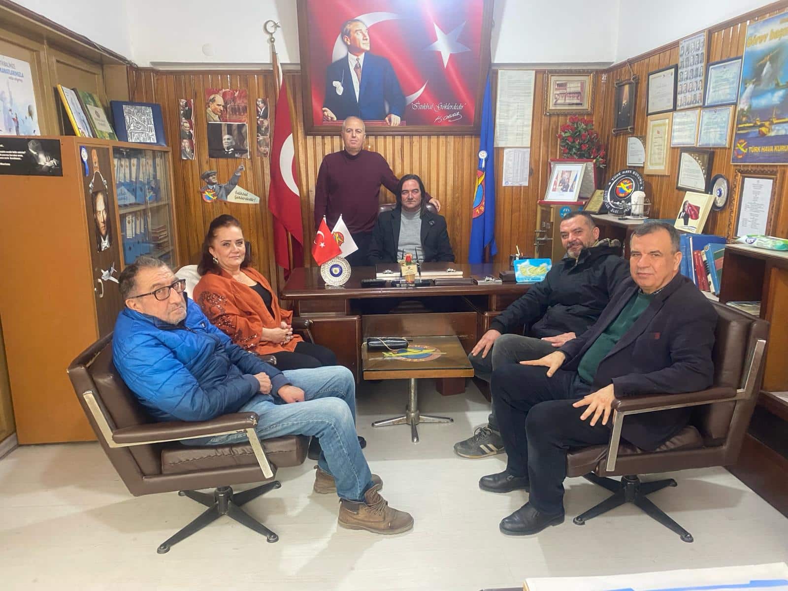 Türk Hava Kurumu Susurluk Şube Başkanı Ayhan Şora'nın vefatının ardından başkanlık görevine Murat Şahin getirildi.