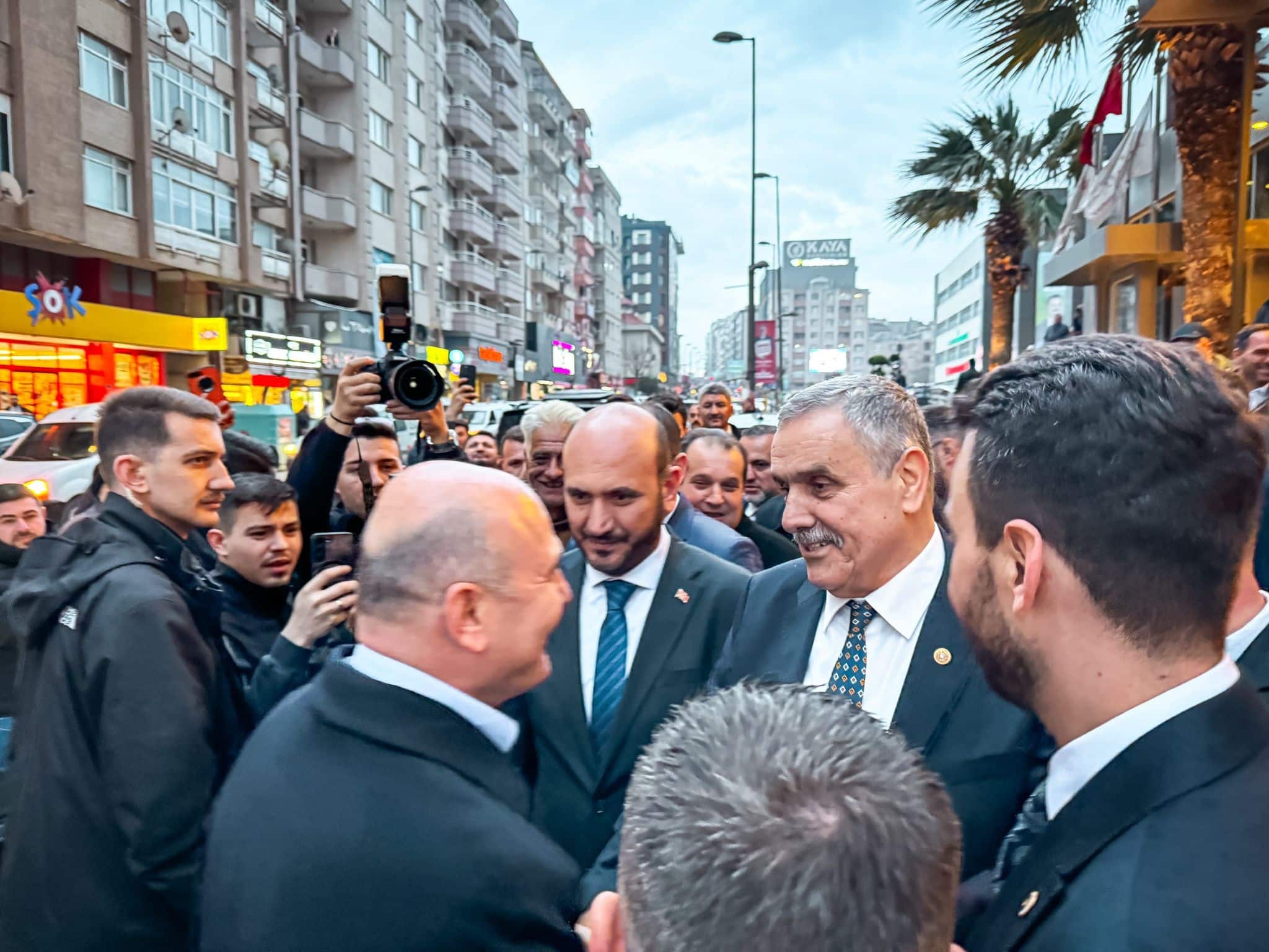 Cumhur İttifakı Bandırma Belediye Başkan Adayı Cemal Öztaylan, önceki dönem İçişleri Bakanı Süleyman Soylu