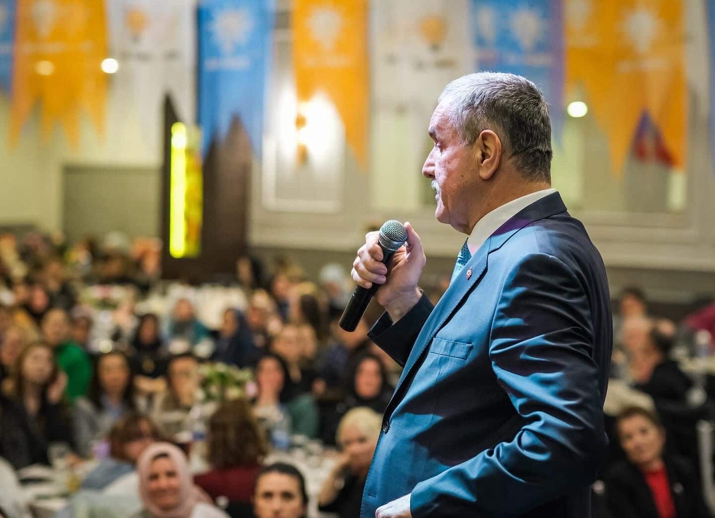 Ak Parti Bandırma Belediye Başkan Adayı Mehmet Cemal Öztaylan, 8 Mart Dünya Kadınlar Günü’nde bin 200 kadının katılımı ile gerçekleştirilen organizasyona katıldı. Organizasyonda Balıkesir Büyükşehir Belediyesi Orkestrası’da sahne aldı.