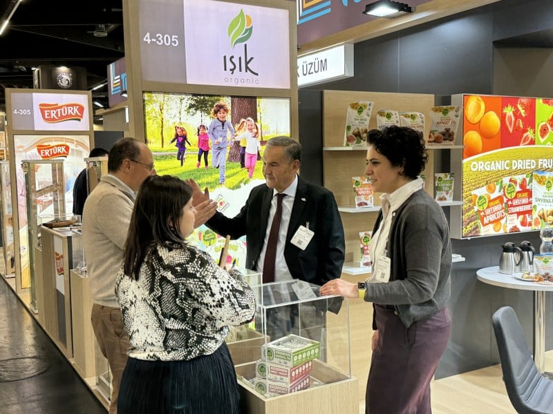 Türk gıda sektörü, son beş yılda Amerika Birleşik Devletleri pazarında gerçekleştirdiği 2 milyar dolarlık ihracatın ardından hedefini büyüterek 5 milyar dolar olarak belirledi. 14-16 Mart 2024 tarihlerinde Amerika Birleşik Devletleri’nin Kaliforniya eyaletinde düzenlenecek olan Natural Products Expo West Fuarı