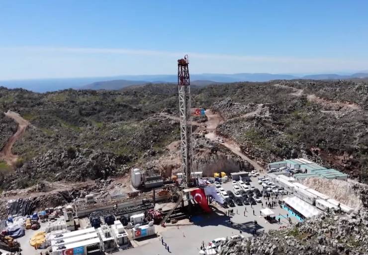 Enerji Bakanı; Türkiye'de Petrol Üretiminde Yeni Rekor Kırıldı