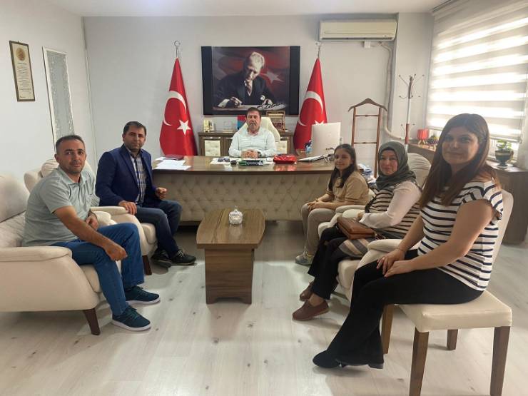 Susurluk İmam Hatip Ortaokulu Öğrencisi Feyza Güngör Türkiye Birincisi Oldu