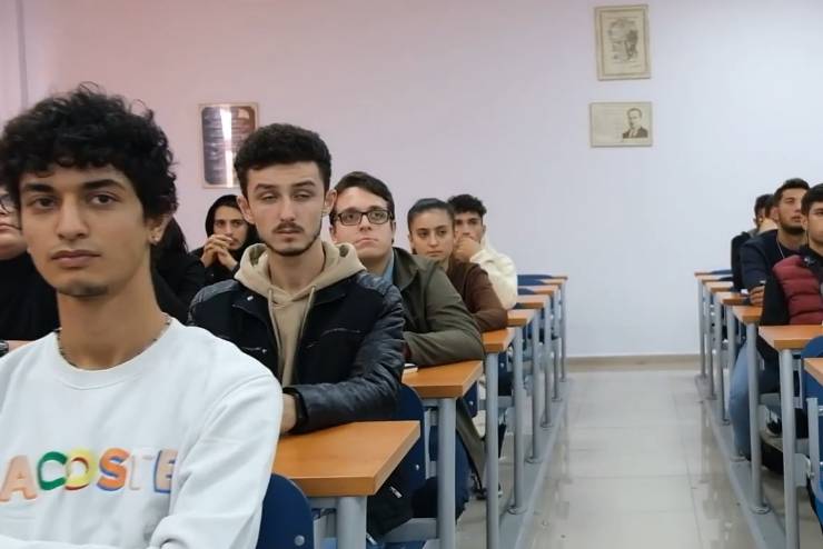 Bandırma 17 Üniversitesi, Denizcilik Meslek Yüksekokulu, Deniz ve Liman İşletmeciliği Programı, nitelikli teknisyenler, staj imkanları, denizcilik sektörü