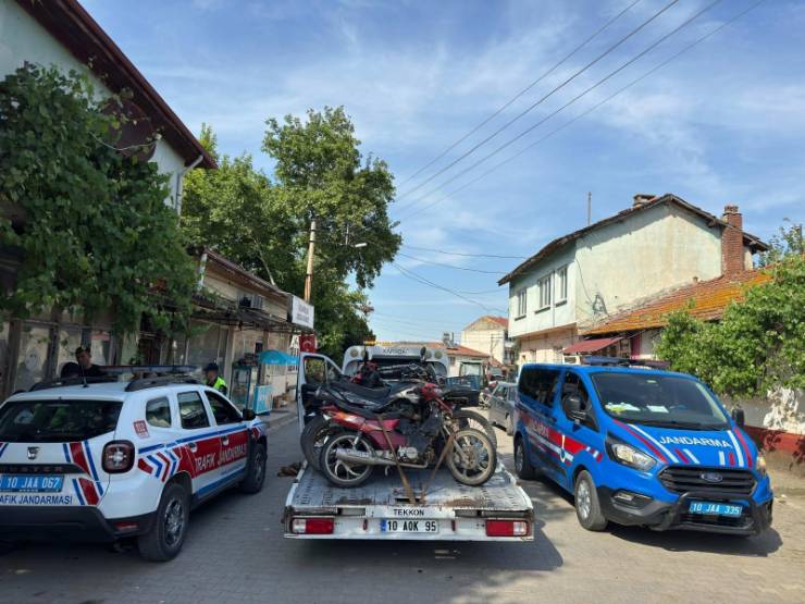 Susurluk’ta Çalıntı Motosikletlere Yönelik Denetim