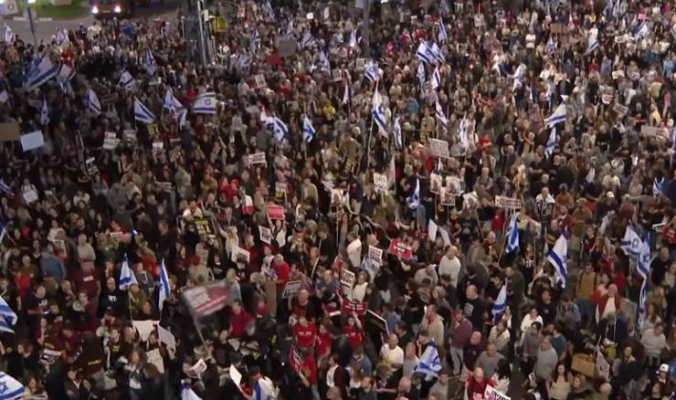 Tel Aviv'de Rehine Protestoları Sürüyor
