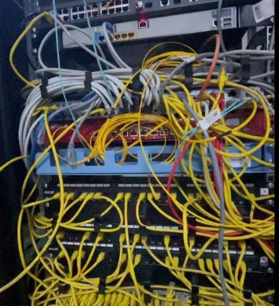 Küresel internet kesintisi,Microsoft 365,Uçuş iptalleri,Banka kesintileri, Medya yayın kesintisi,Siber güvenlik,DownDectector
