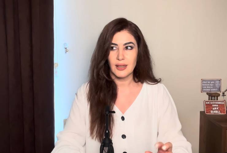 Gizlice Hoşlanan Kadınların Verdiği İşaretler