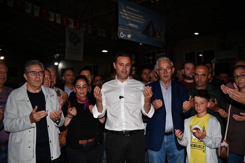 Balıkesir, balıkçılar, av sezonu, Bandırma, Vira Bismillah, palamut, mezat, Ahmet Akın