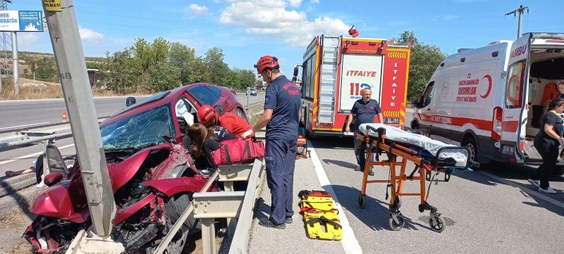 Balıkesir-Bursa Karayolu, Susurluk Balıklıdere Otoyol köprülü kavşağında meydana gelen tek taraflı trafik kazasında 2