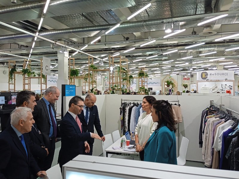 Türk moda endüstrisi, EHKİB, Munich Fabric Start Fuarı, Almanya, hazırgiyim ihracatı, milli katılım organizasyonu