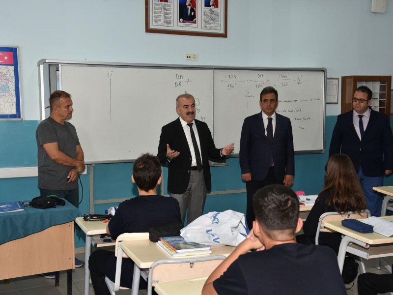 Gönen, eğitim, Murat Demir, geleceğin mimarları, Türkiye Yüzyılı, eğitim sistemi, eğitmenler, belgesel