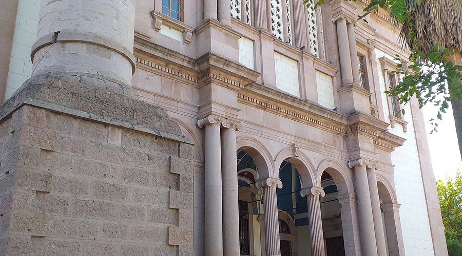 Ayvalık’taki tarihi iki cami restore edilecek