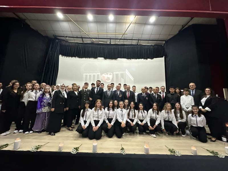 Bandırma 10 Kasım töreni, Atatürk