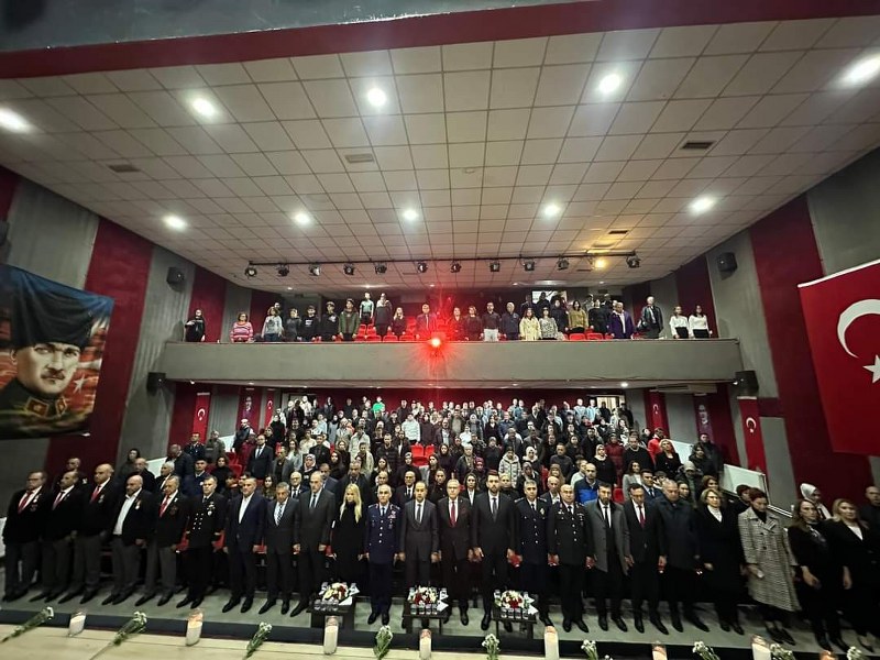 Bandırma 10 Kasım töreni, Atatürk