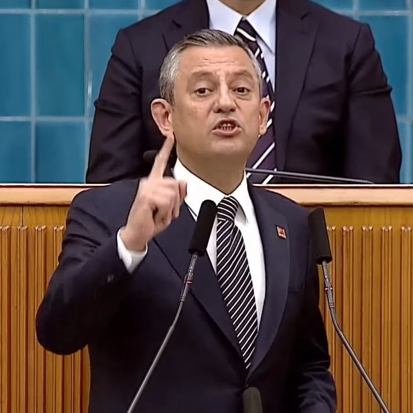 Ahmet Özer, CHP, kayyım, adalet, siyasi baskı, yargı bağımsızlığı, hukuksuzluk, demokrasi.